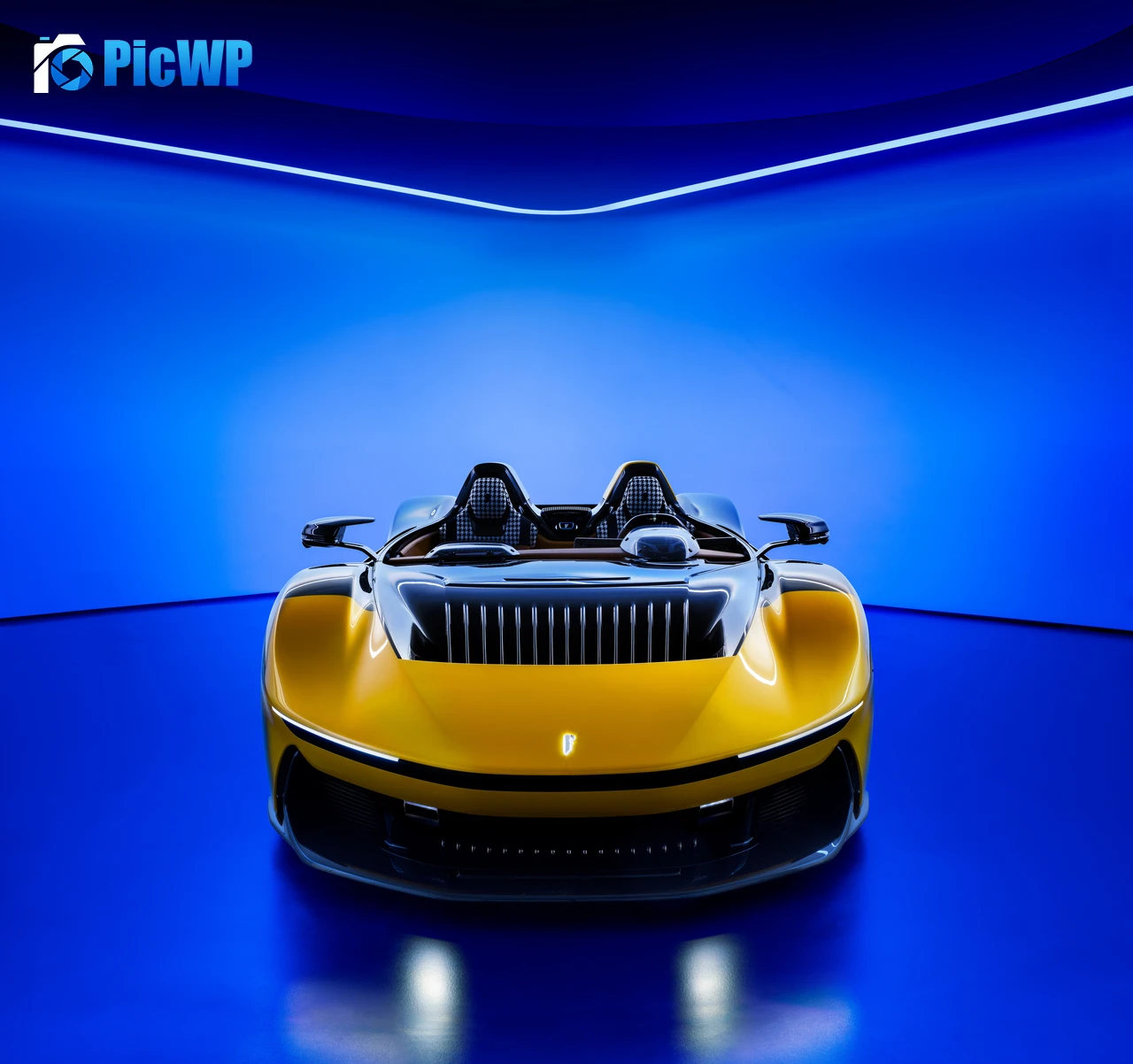 Pininfarina B95 Prototipo Roadster 8K PC Wallpaper