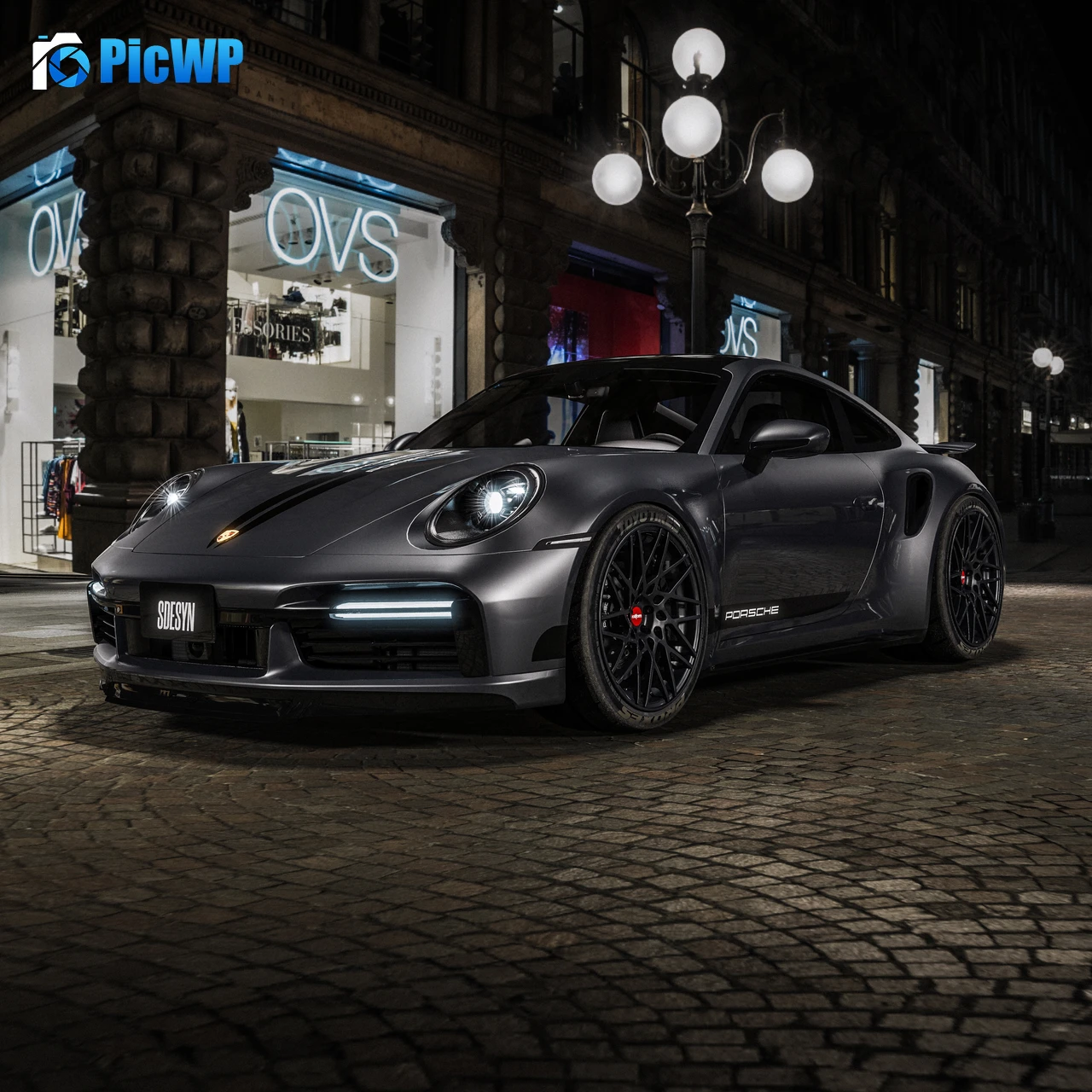 Porsche 911 Turbo S Carbon Fiber 4K Fold Wallpaper