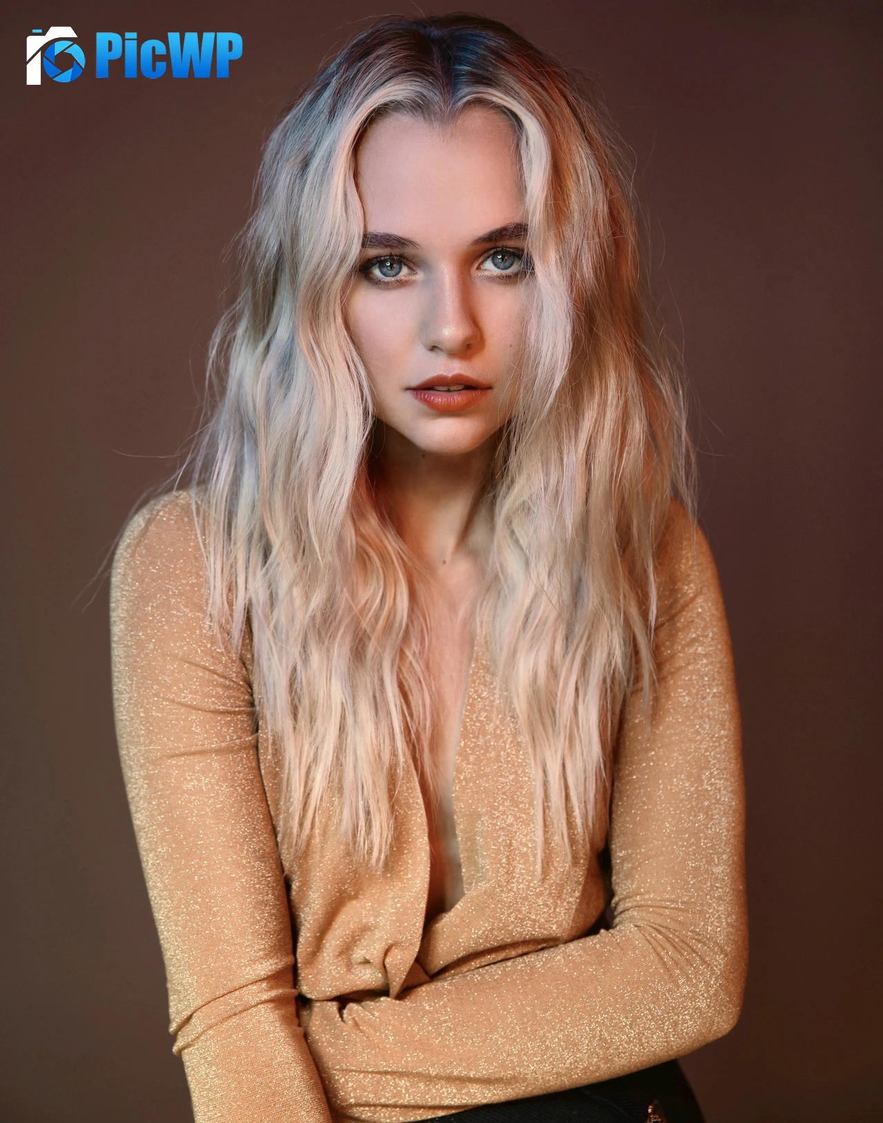 Madison Iseman American actress 7K Mobile Wallpaper