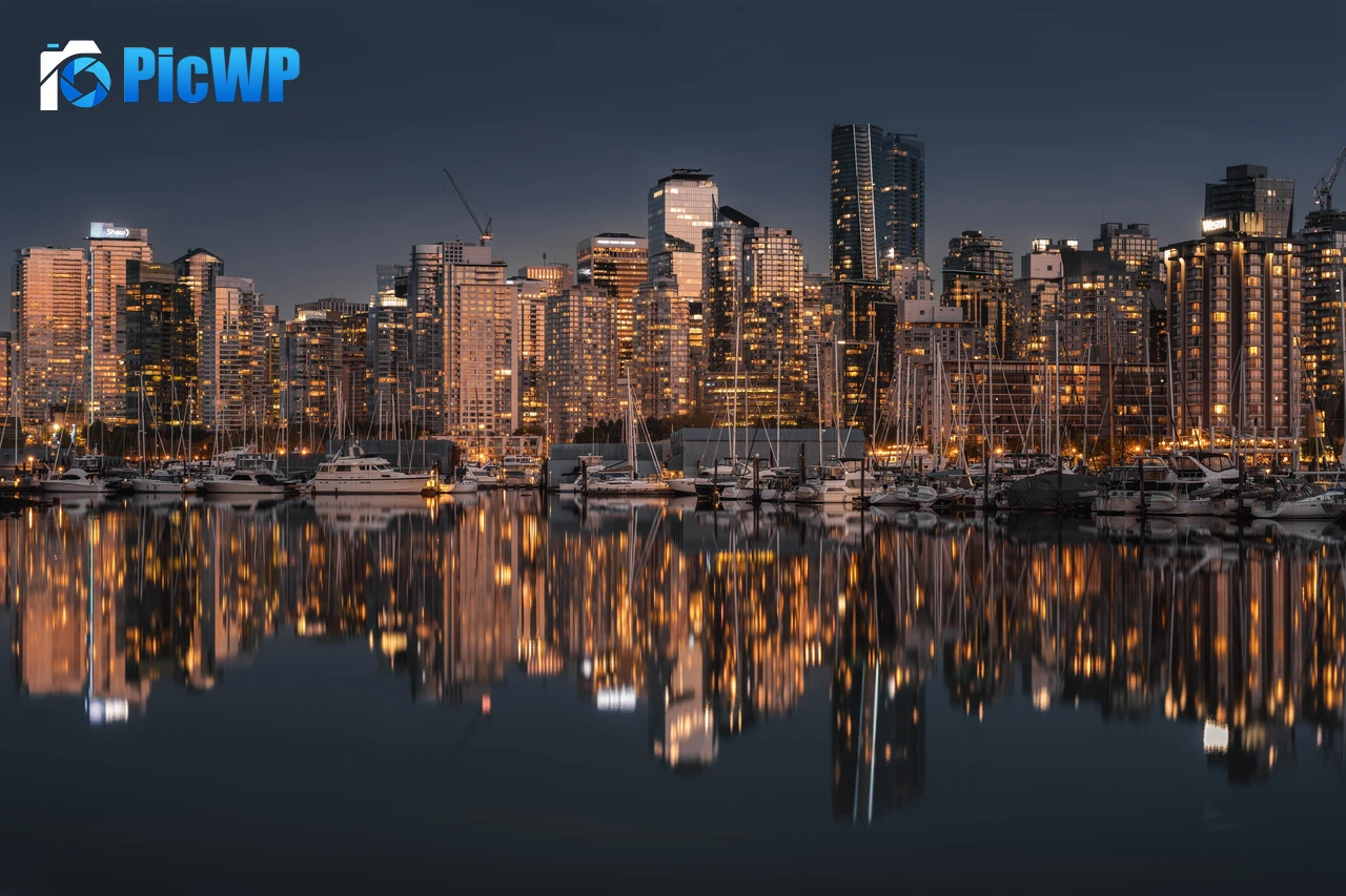 Vancouver City Harbor 9K PC Wallpaper