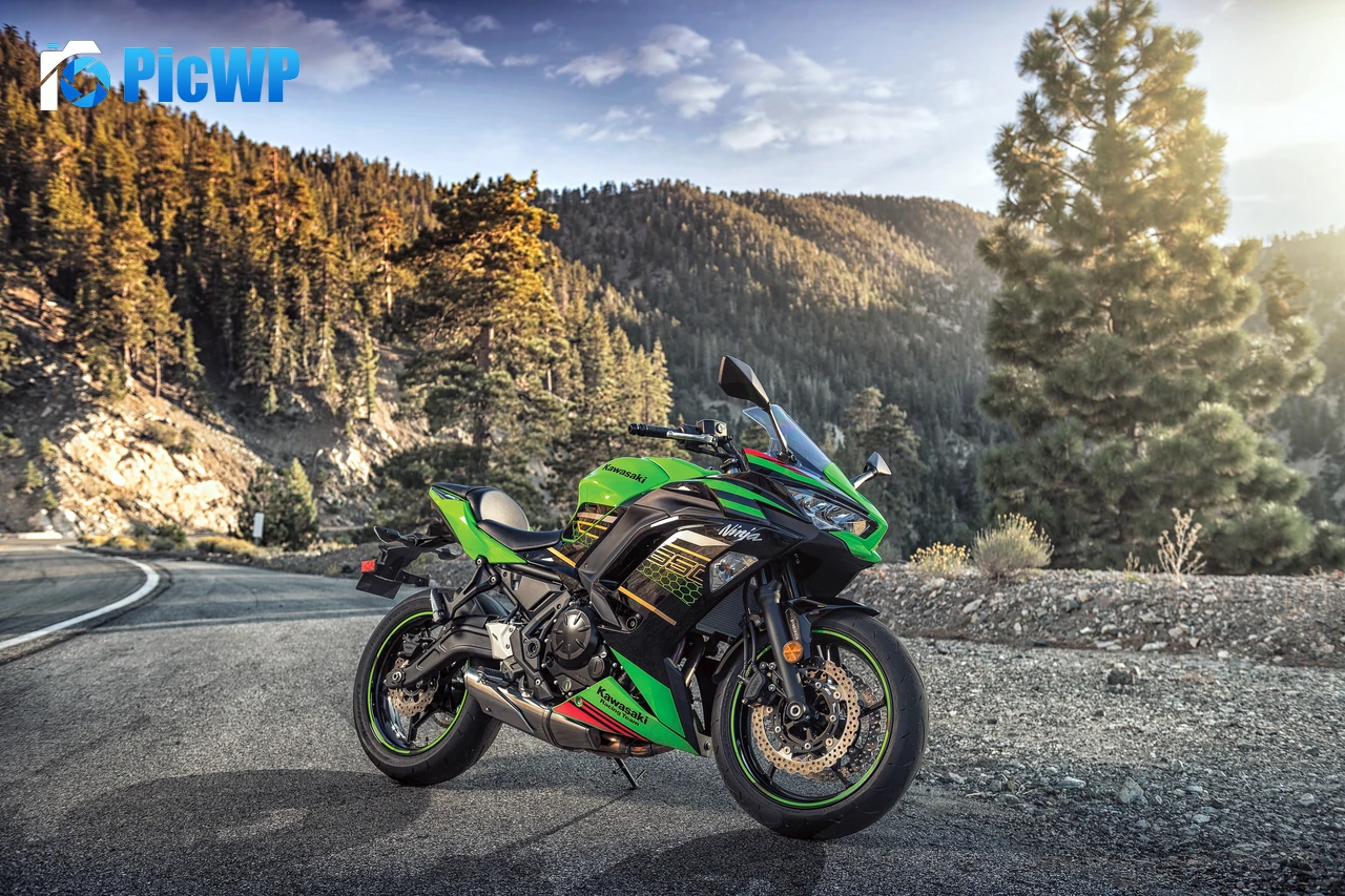 Kawasaki Ninja 650 Modenas 6K PC Wallpaper