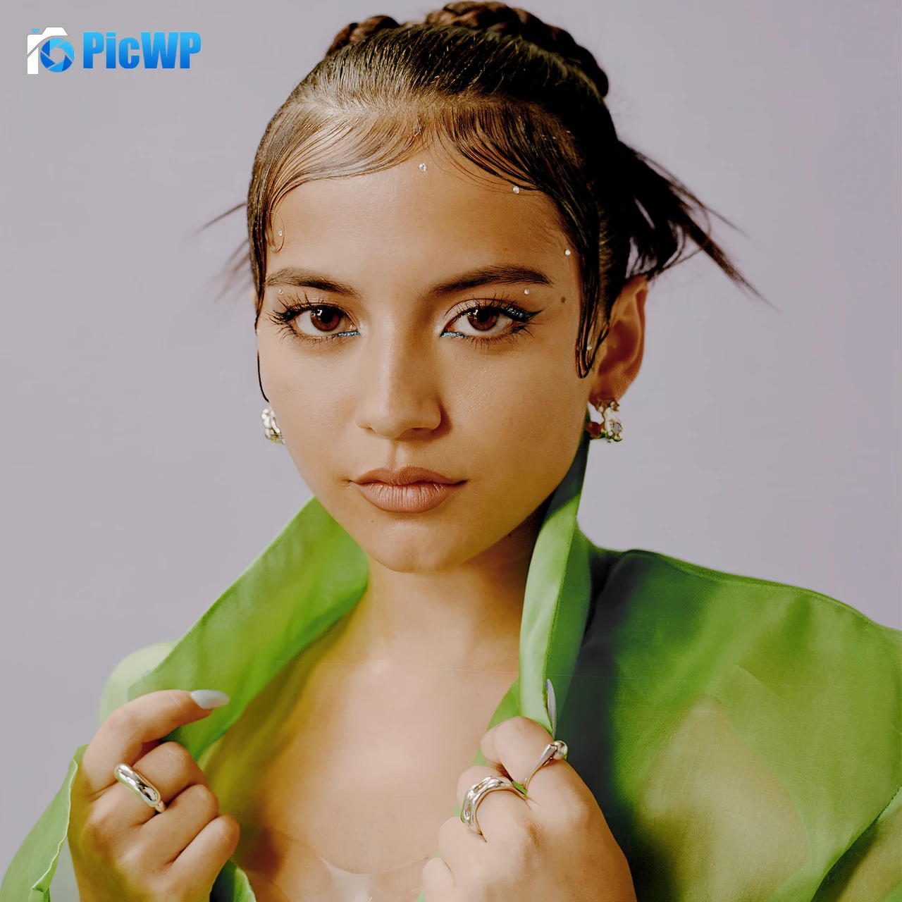 Isabela Merced iPad 4K 4K Fold Wallpaper
