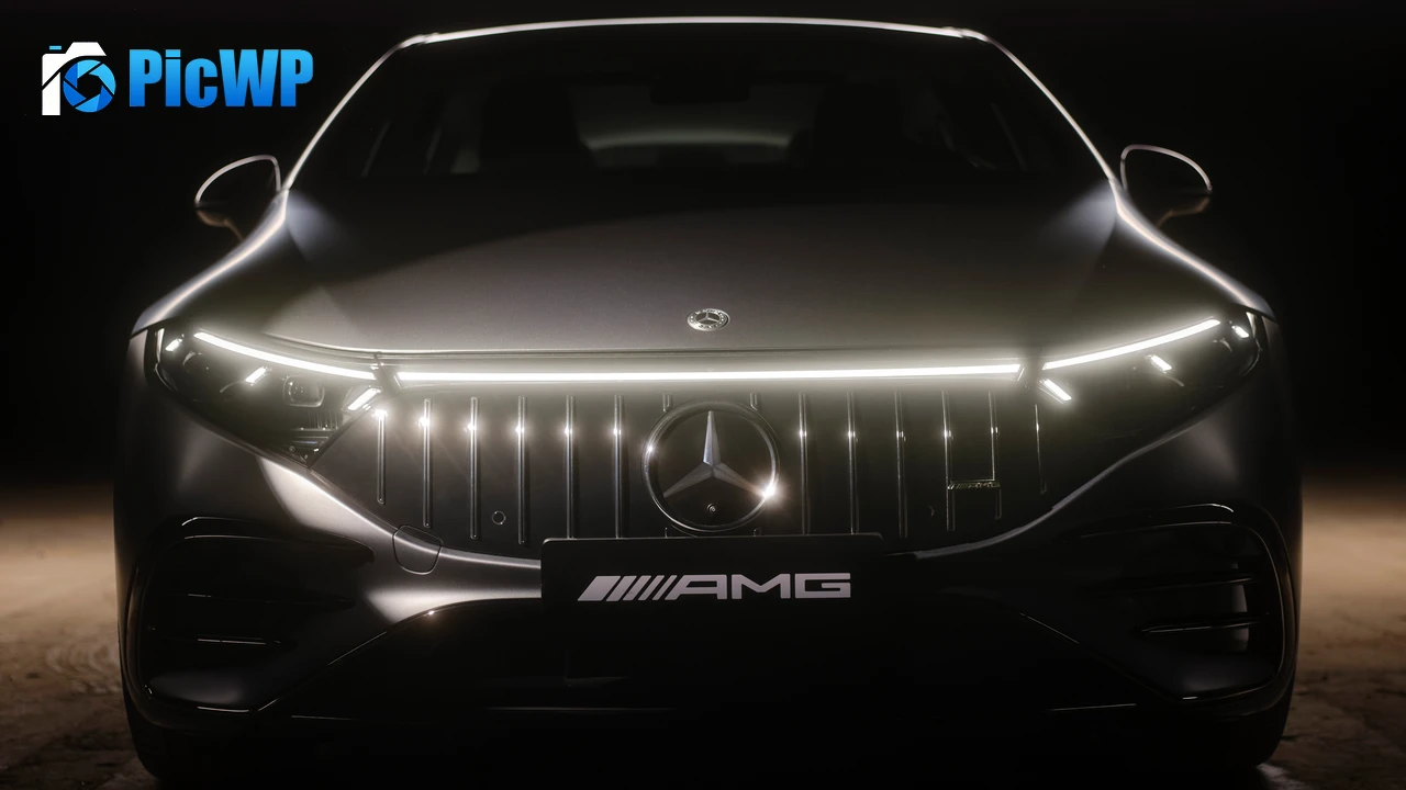 Mercedes-AMG EQS Electric Sedan 8K PC Wallpaper