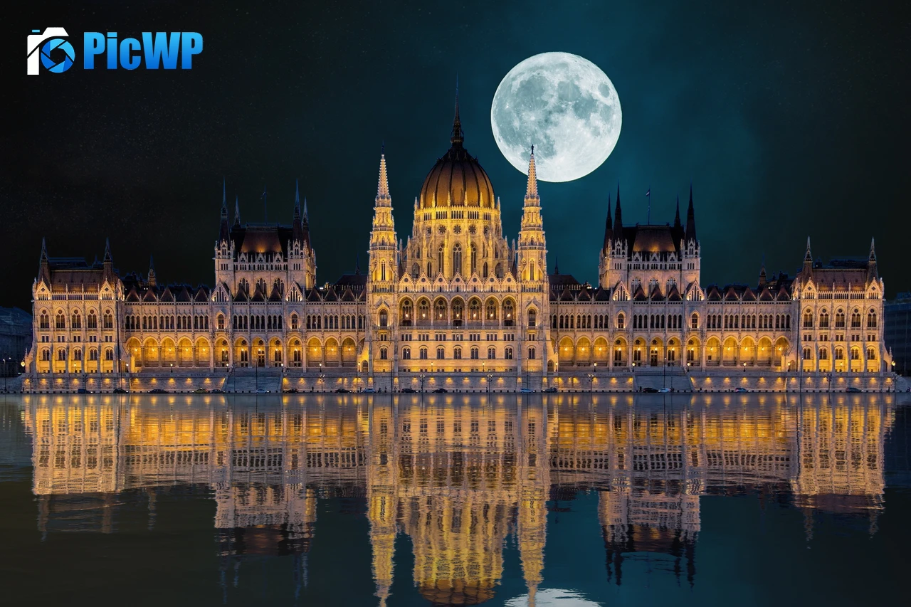 Hungarian Parliament Building Budapest 8K PC Wallpaper