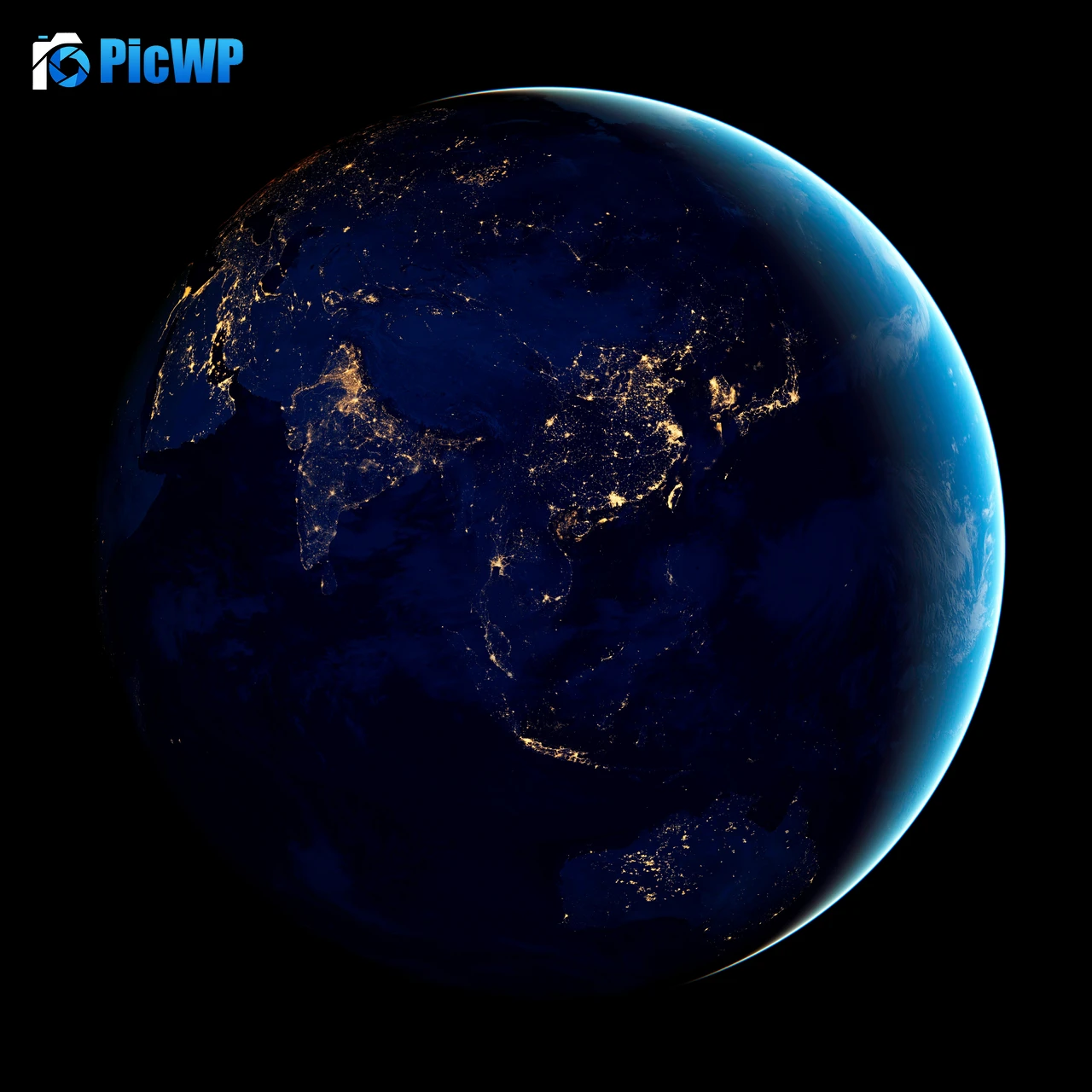 Planet Earth India 8K Fold Wallpaper