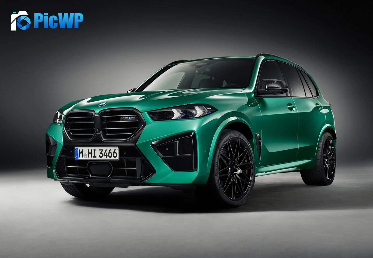 BMW X5 M Competition 2023 7K PC Wallpaper
