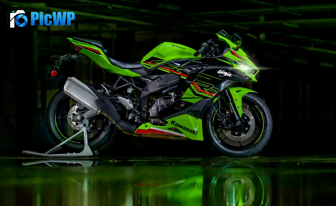 Kawasaki Ninja ZX-4RR 2023 5K PC Wallpaper