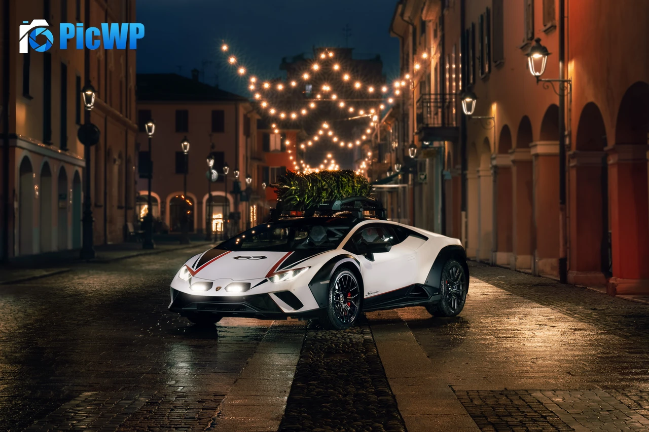 Lamborghini Huracán Tecnica Christmas Eve 5K PC Wallpaper